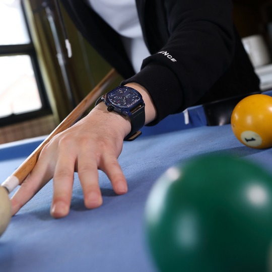 Montre de sport en cuir premium