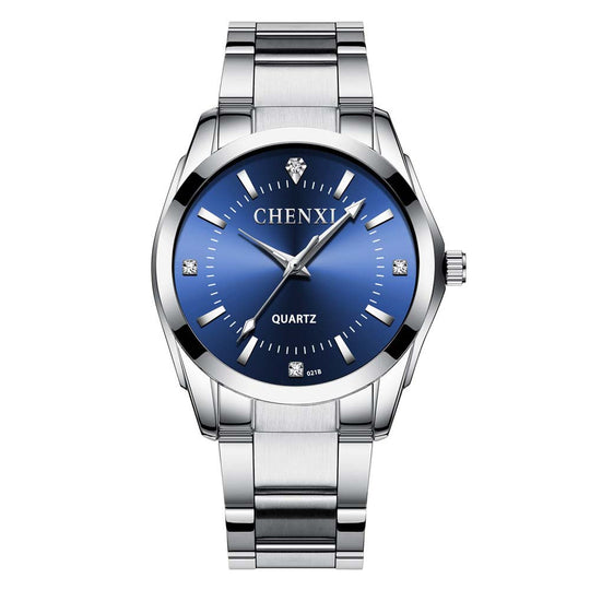 Montre décontractée de luxe à la mode