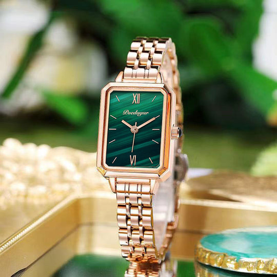 Montre-bracelet luxueuse coupe ajustée