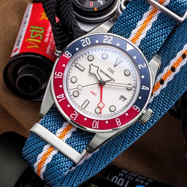 Montre Quartz de Luxe Lumineuse
