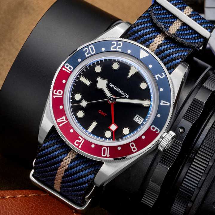 Montre Quartz de Luxe Lumineuse