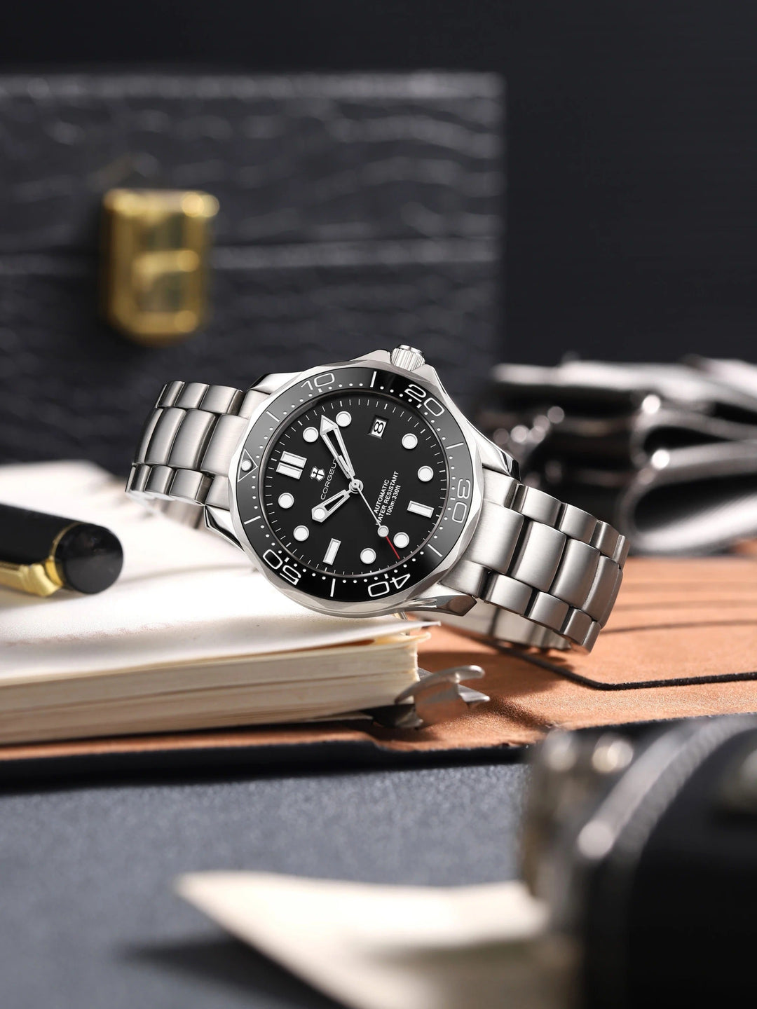 Montre mécanique argentée polyvalente décontractée